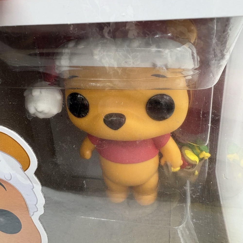 Funko Pop! Vinyl Figure Disney Winnie the Pooh Santa Hat 614 w Protector - Picture 2 of 7